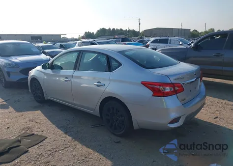 2017 Nissan Sentra S z USA, uszkodzony, nr VIN 3N1AB7AP0HY207253